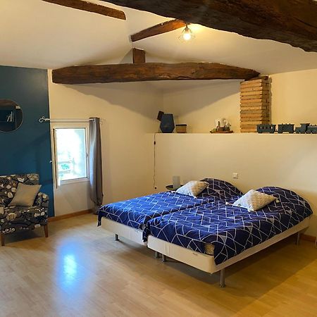 Saint-FrajouLe Repaire De La Reveuse住宿加早餐旅馆 外观 照片